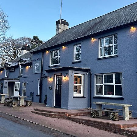 East Dart Inn Йелвертон Экстерьер фото