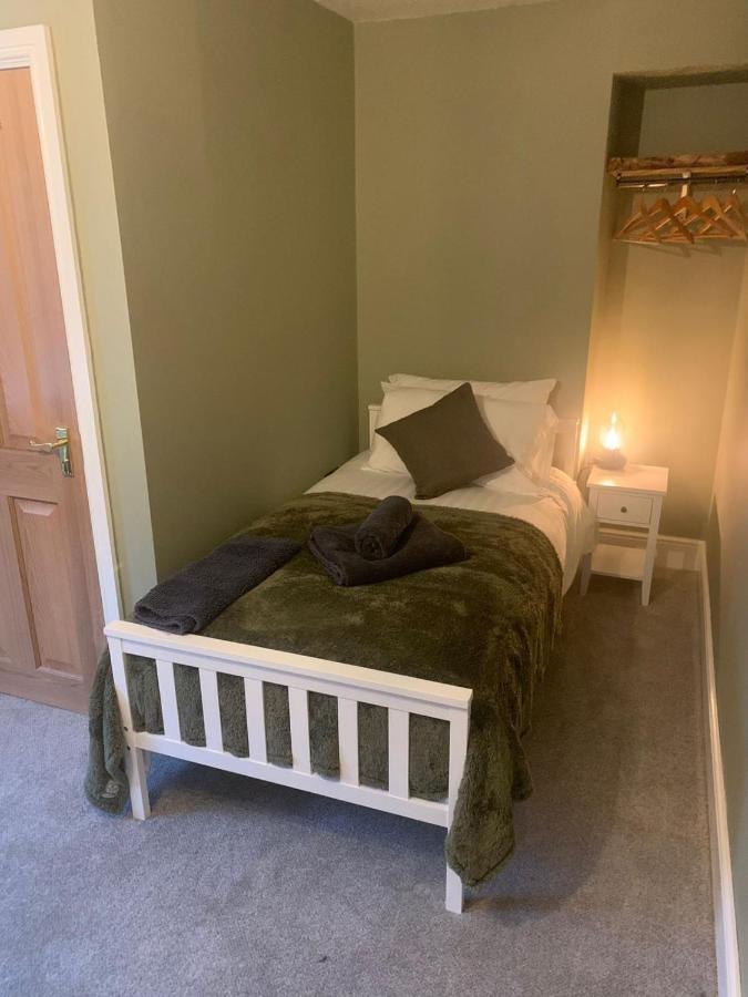 East Dart Inn Йелвертон Экстерьер фото