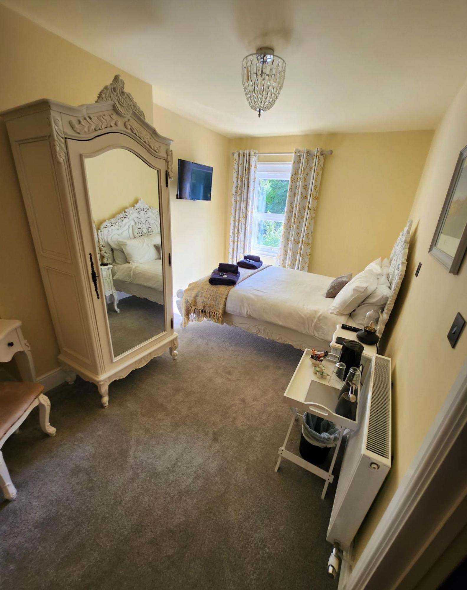 East Dart Inn Йелвертон Экстерьер фото