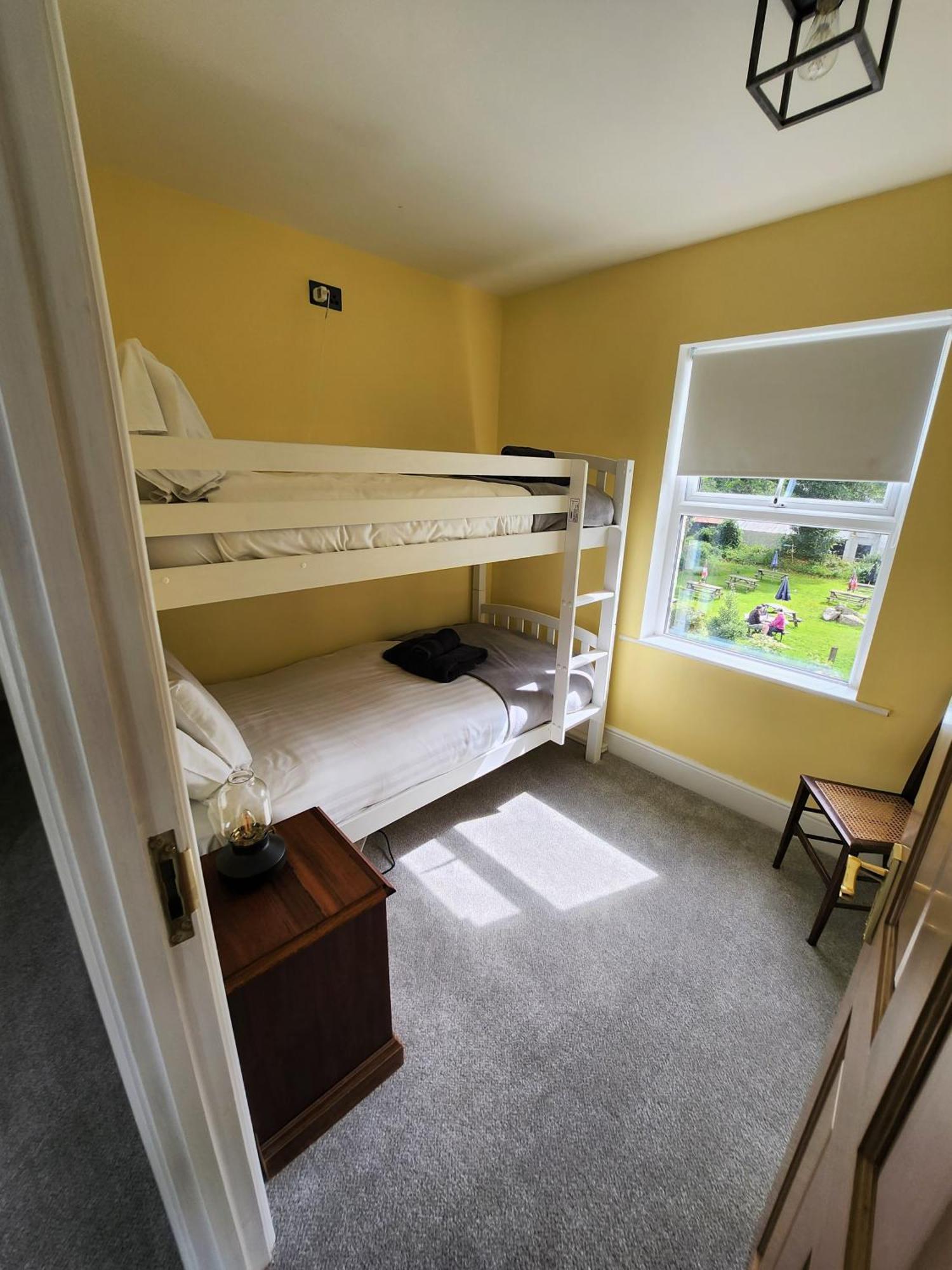 East Dart Inn Йелвертон Экстерьер фото
