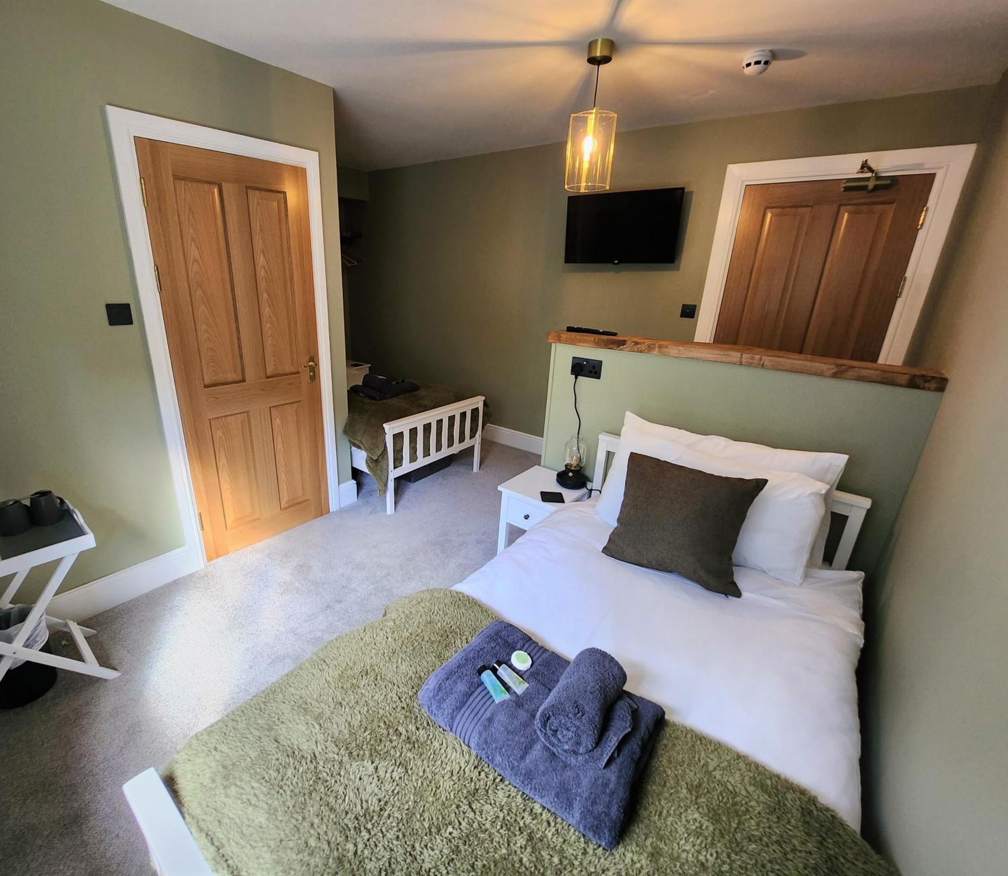 East Dart Inn Йелвертон Экстерьер фото